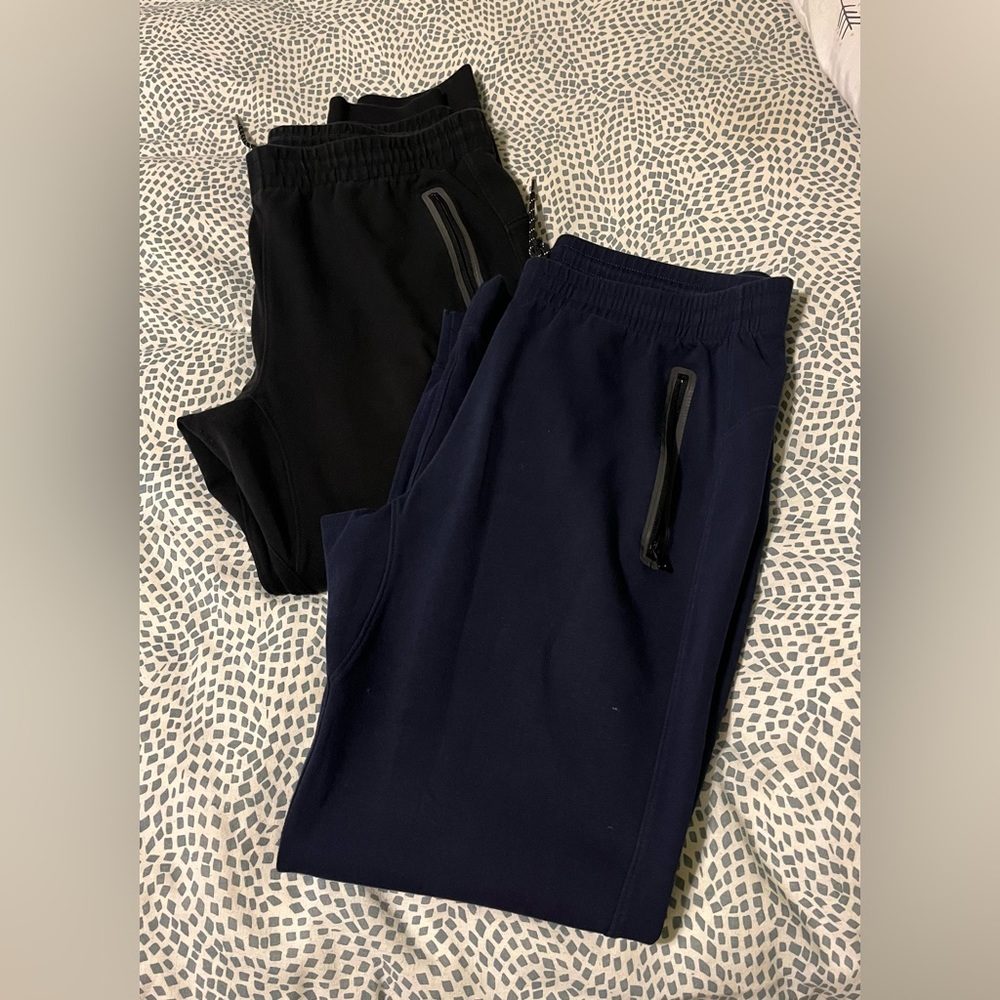 Old Navy joggers (2 pairs)